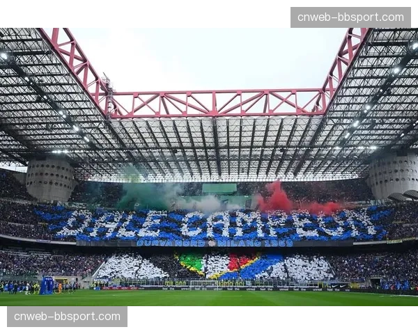 义乌主场：浙江球迷制作巨型“磨石”TIFO，激励球队发扬“浙江精神”磨砺前行