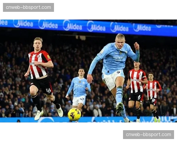 哈兰德vs姆巴佩：新生代射手在欧冠舞台的直接对话