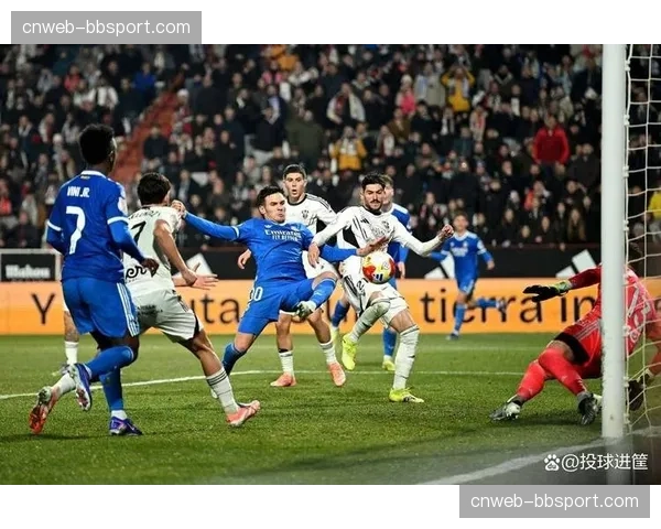 凯恩替补建功创赛季51球个人纪录